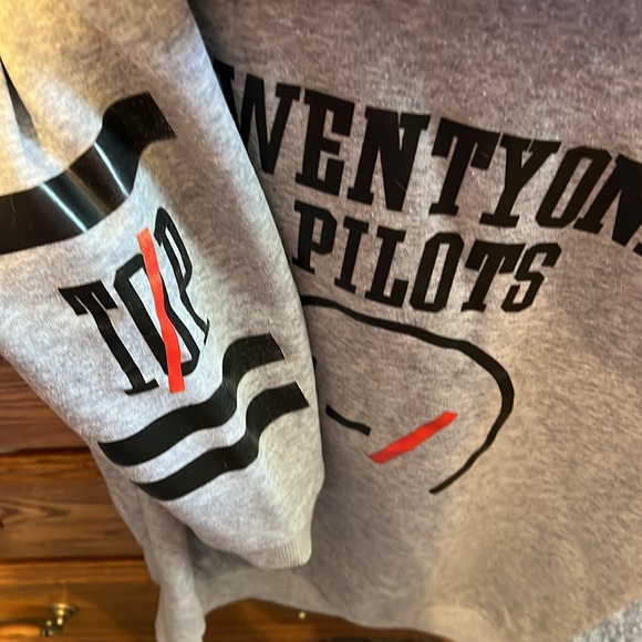 Unbranded hoodie - Picture 3 of 3